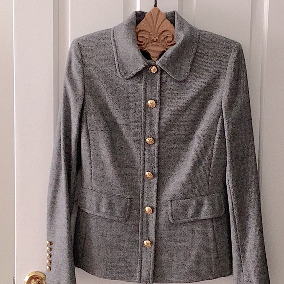 Escada Jackets & Blazers - ESCADA JACKET SIZE 36